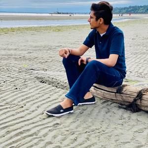 Meet your Posher, Akash